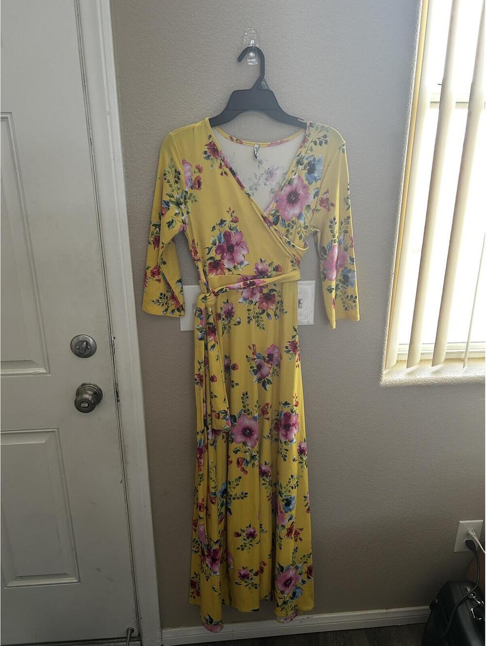 Mother Bee Size L Maternity Yellow Floral Wrap Maxi Dress with Belt